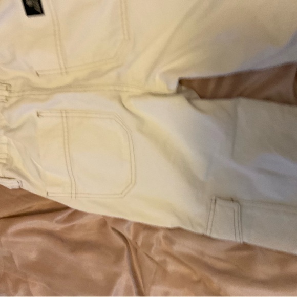 BDG skate Cream Multi-Pocket Cargo Pant size W24 L32 - Picture 9 of 16